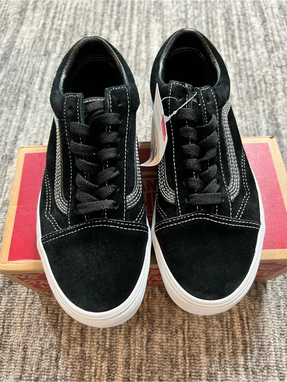 VANS Old Skool SNEAKERS SIZE 6 WOMEN'S / 4.5 MEN'S